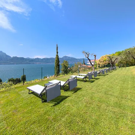 Готель Sky View Garda By Galvani