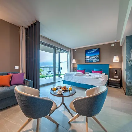 Sky View Garda By Galvani 4* Торрі-дель-Бенако